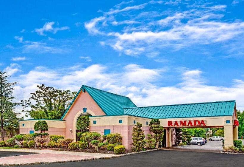 스탠다드 룸 킹사이즈 침대, Ramada By Wyndham Parsippany
