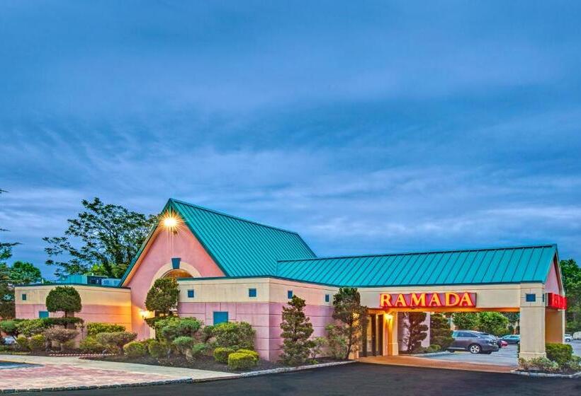 장애인을 위한 스탠다드 룸, Ramada By Wyndham Parsippany