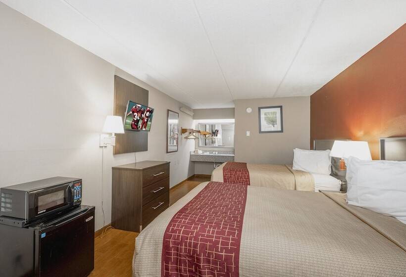 Номер Deluxe, Red Roof Inn Jackson Downtown  Fairgrounds