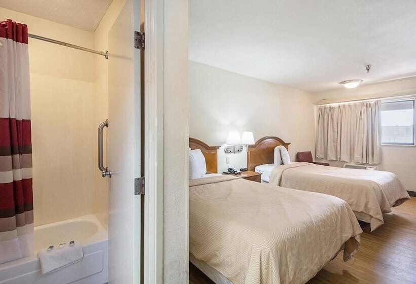 스탠다드 룸 더블 침대 2개, Rodeway Inn Tampa Near Busch Gardensusf