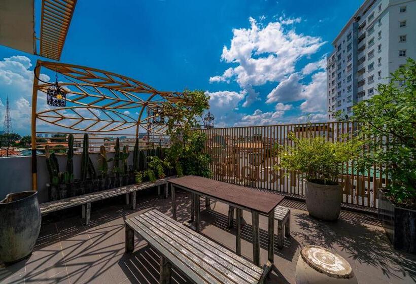 اتاق استاندارد با چشم‌انداز باغ, Cactusland Boutique