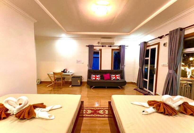 بنگله خانوادگی, Chomkatae Bungalows