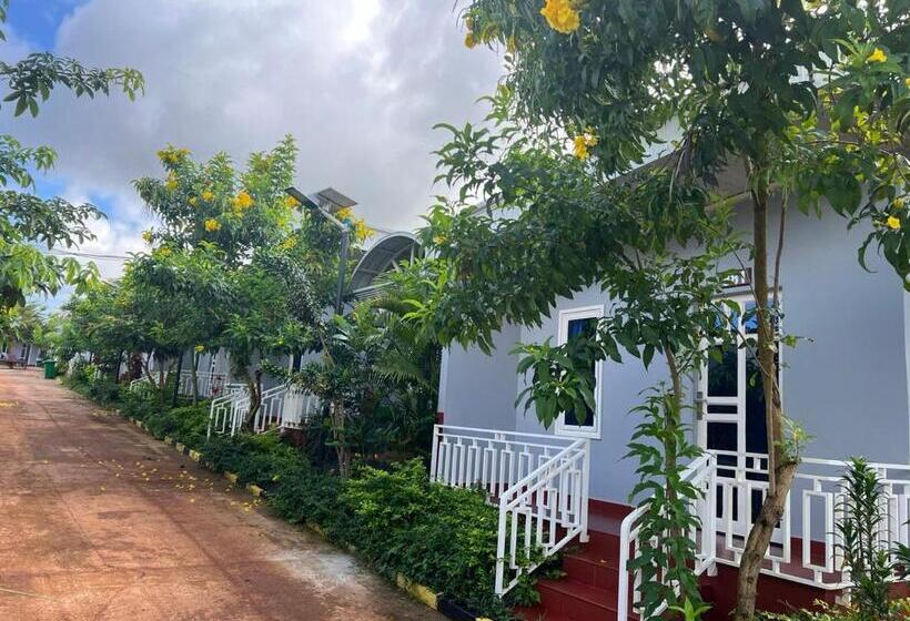 بانگلوی استاندارد, Chomkatae Bungalows