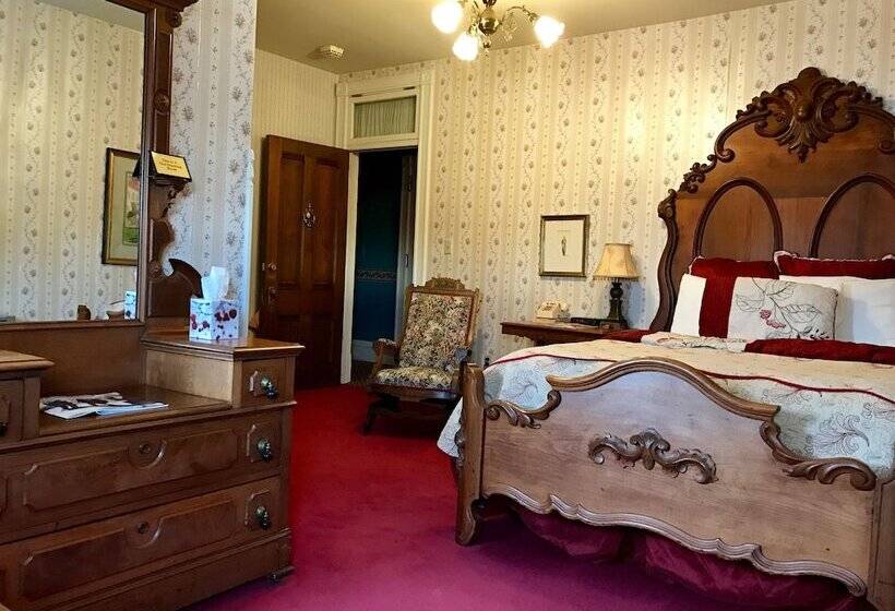 اتاق لوکس, The Redstone Inn And Suites