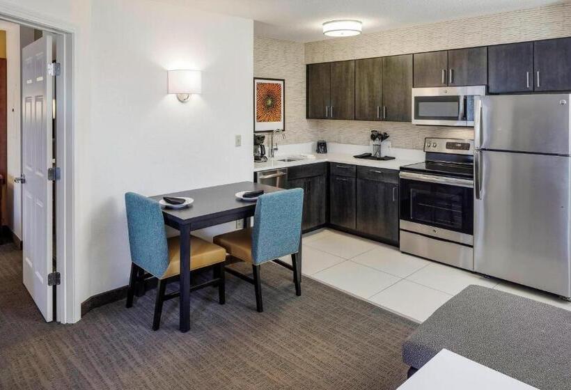 سوئیت با تخت بزرگ, Residence Inn By Marriott Portsmouth