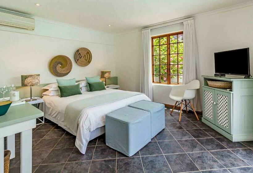Номер Deluxe, La Bonne Auberge