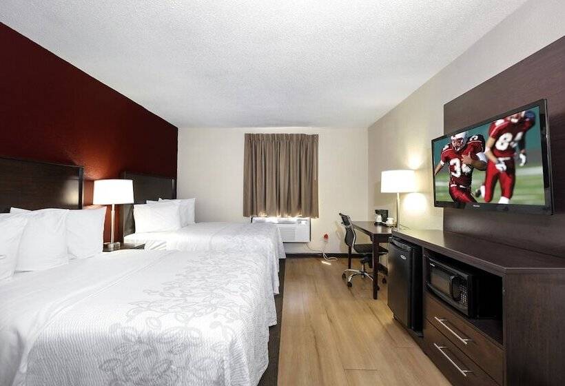 Номер Deluxe, Red Roof Inn Plus+ & Suites Opelika