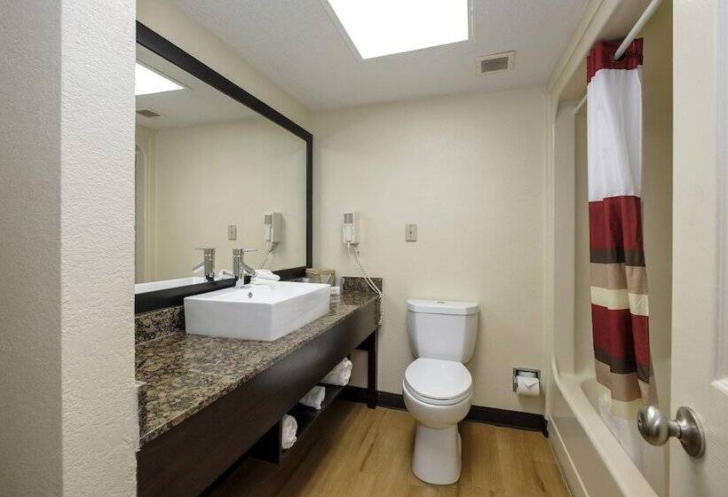 Люкс, Red Roof Inn Plus+ & Suites Opelika