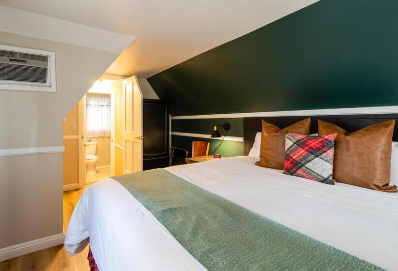 스위트 킹사이즈 침대, Saddleback Inn At Lake Arrowhead