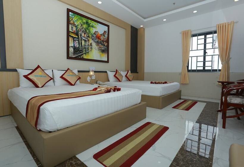 اتاق لوکس, Minh Minh Nam