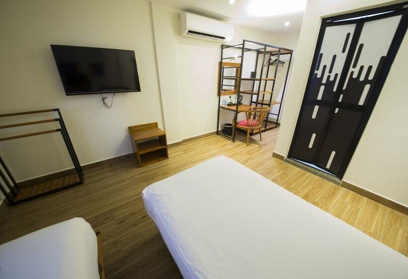 اتاق لوکس, The Point Boutique