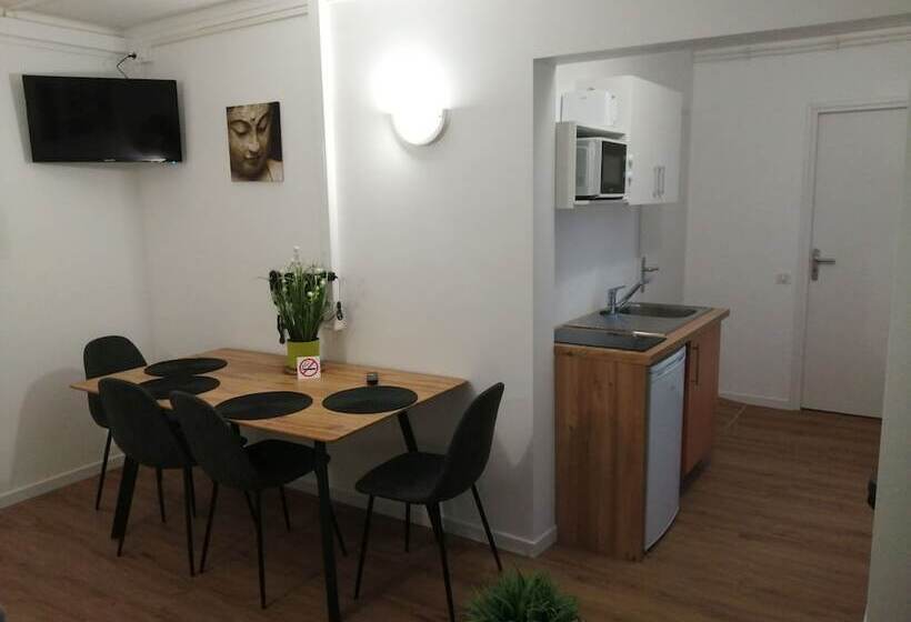 استودیو خانوادگی, Hôtel Les Jardins Dunkerque Center