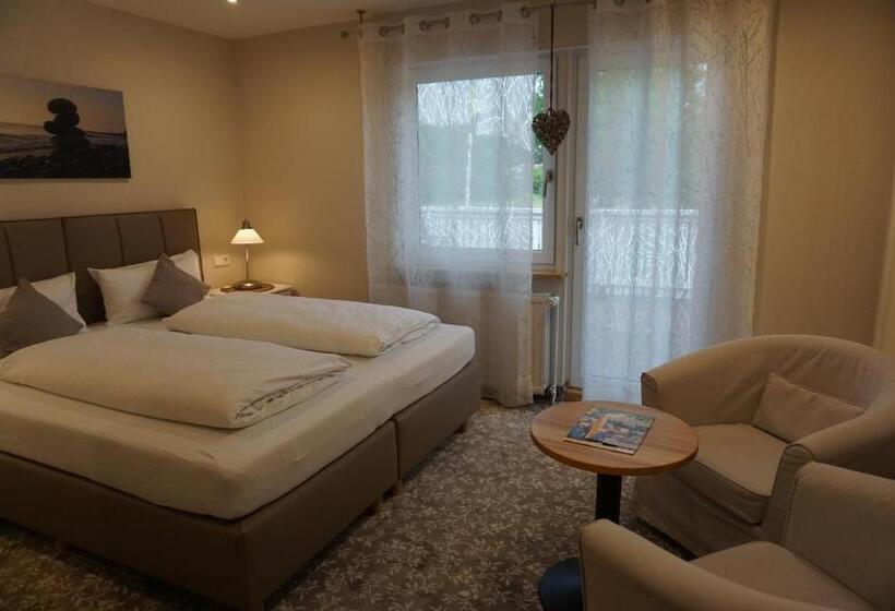 اتاق استاندارد با بالکن, Mansion