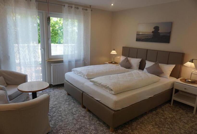 اتاق استاندارد با بالکن, Mansion