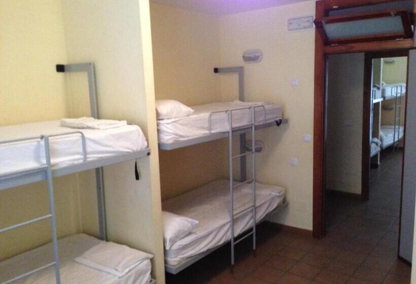 اتاق استاندارد چهارنفره با سرویس بهداشتی مشترک, Albergue De Puntas De Calnegre