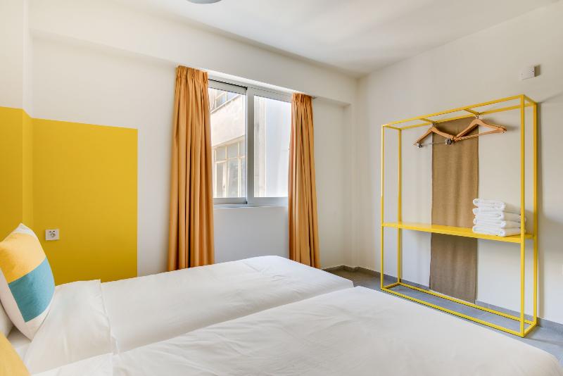 Quarto Estandar, Selina Athens Theatrou