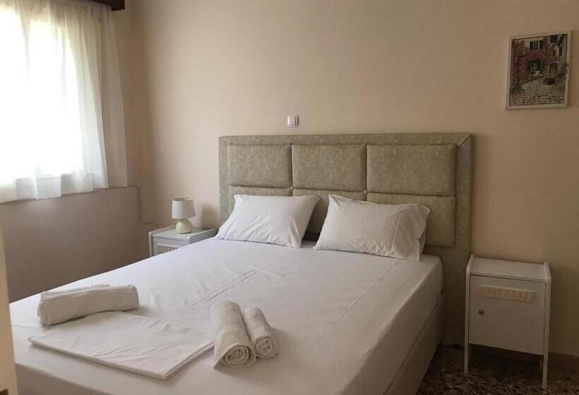 Номер Deluxe, Natalia Studios