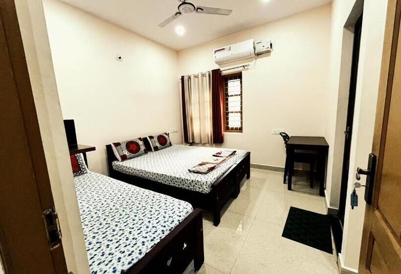 Вилла 3 Спальни, Thrissur Villas Home Stay