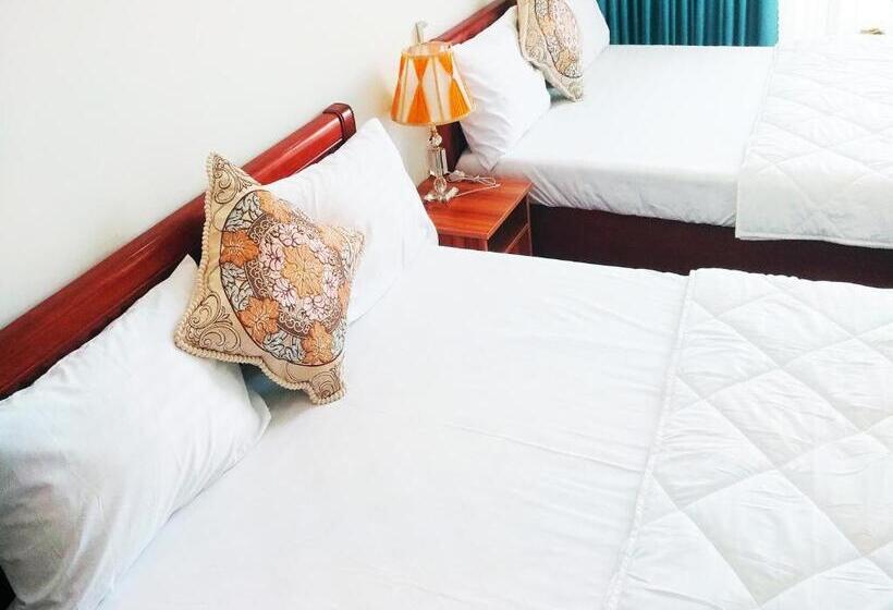 Economy Quadruple Room, Tuy Hòa Beach Hotel   Căn Hộ Du Lịch
