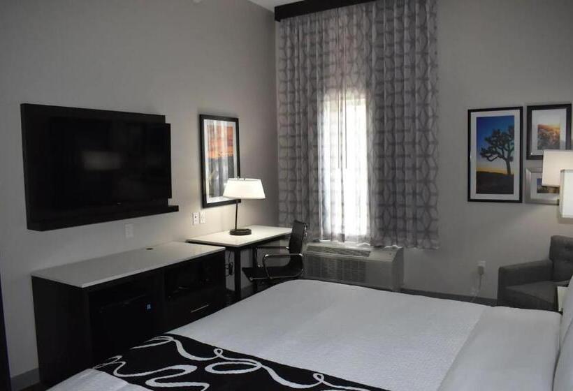 Номер Стандарт Кровать Кинг Адаптированный для Инвалидов, Laquinta Inn & Suites By Wyndham San Bernardino