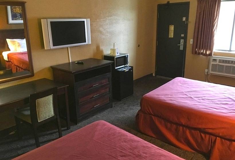 Номер Стандарт 2 Двуспальные Кровати, Americas Best Value Inn Livonia/detroit