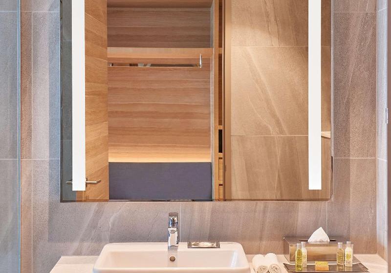 스탠다드 룸 킹사이즈 침대, Doubletree By Hilton Perth Waterfront