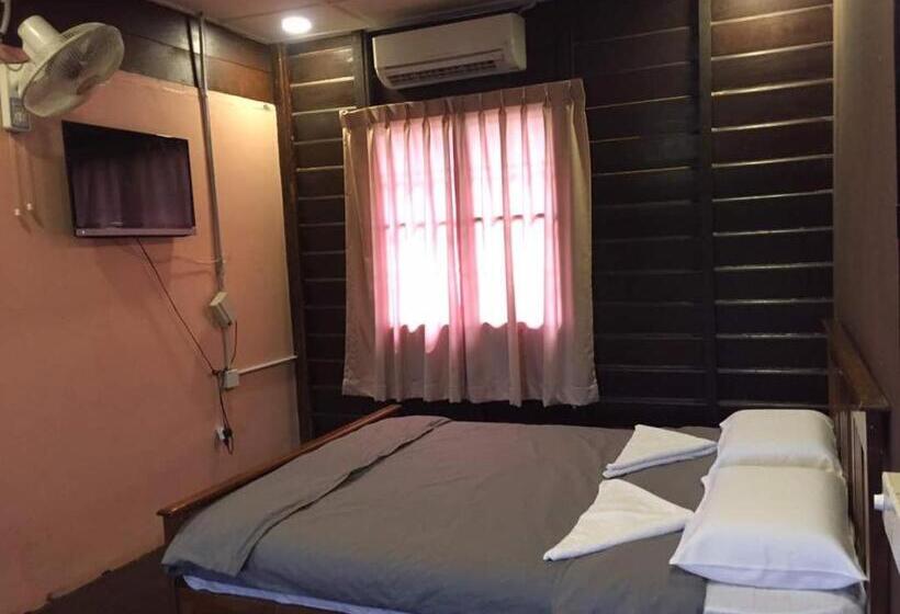 کلبه ییلاقی, Uk Farm Agro Resort