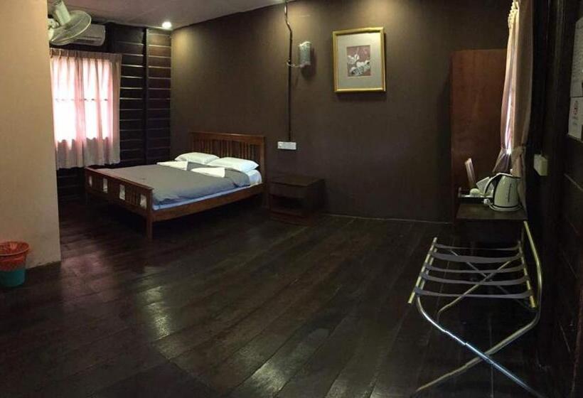 کلبه ییلاقی, Uk Farm Agro Resort