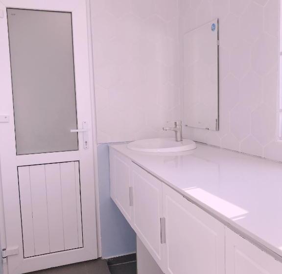 اتاق استاندارد چهار تخته, Sleep Box Hostel Phú Quốc