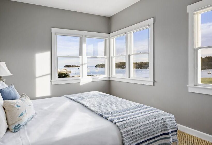 Номер Deluxe, East Wind Inn & Suites