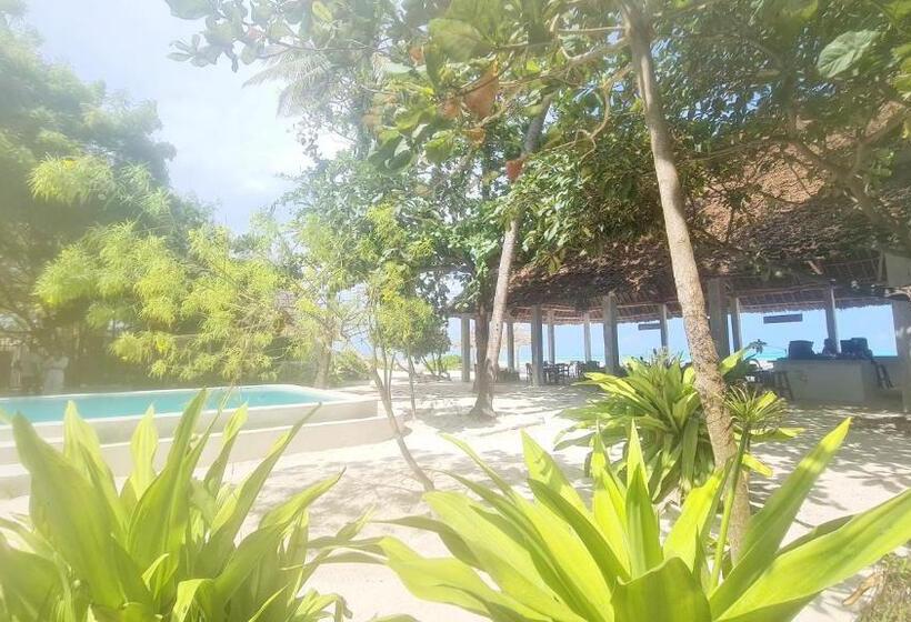 Номер Deluxe, Garden Beach Bungalows Jambiani
