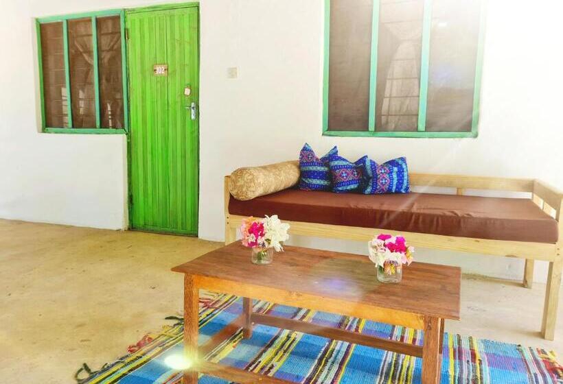 Семейный Номер Вид на Сад, Garden Beach Bungalows Jambiani