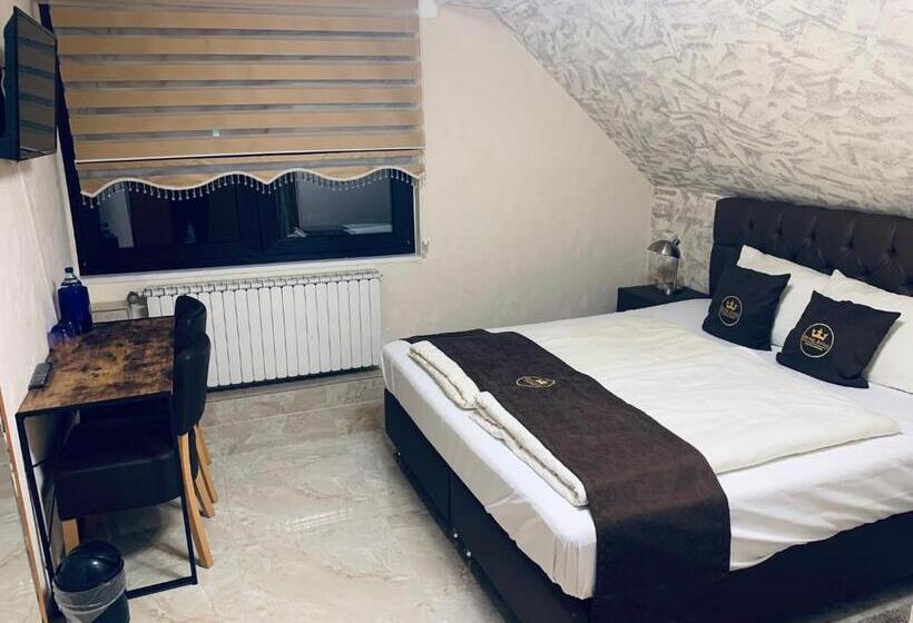 Номер Стандарт, Royal