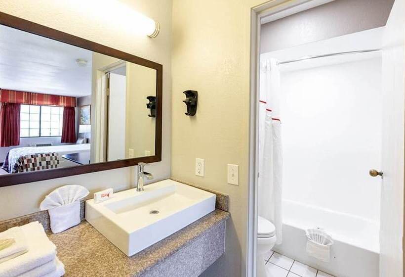 디럭스 룸, Red Roof Inn Lompoc