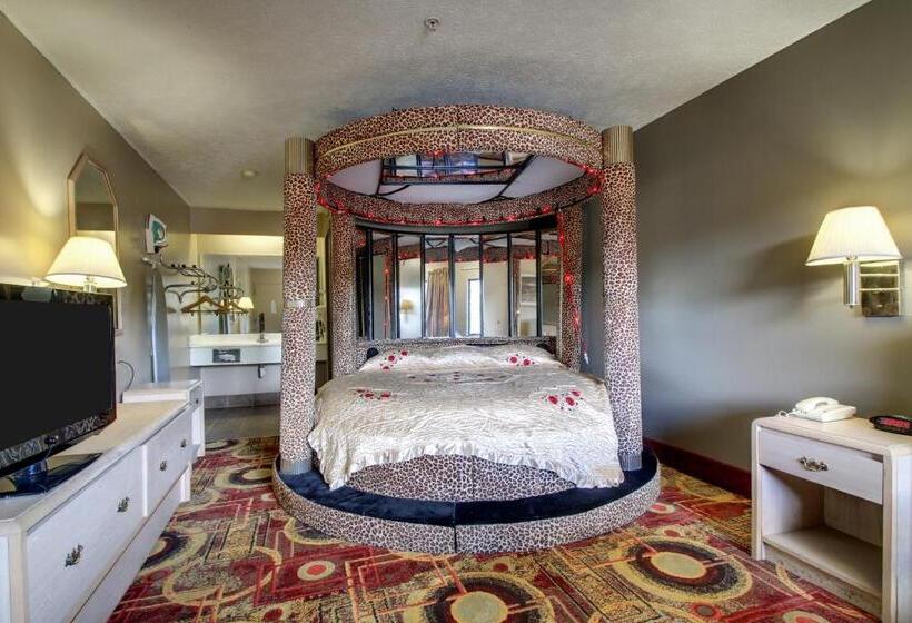 Люкс, Oak Tree Inn Durant