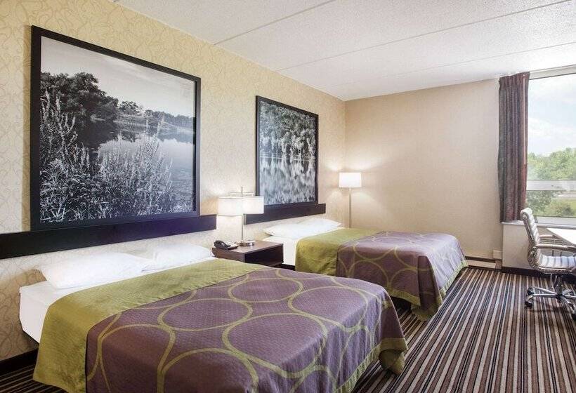 Номер Стандарт 2 Двуспальные Кровати, Super 8 By Wyndham Plattsburgh