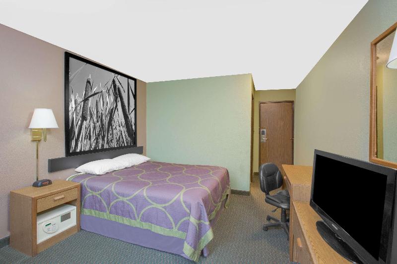 Номер бизнес-класса, Super 8 By Wyndham Worthington Minnesota