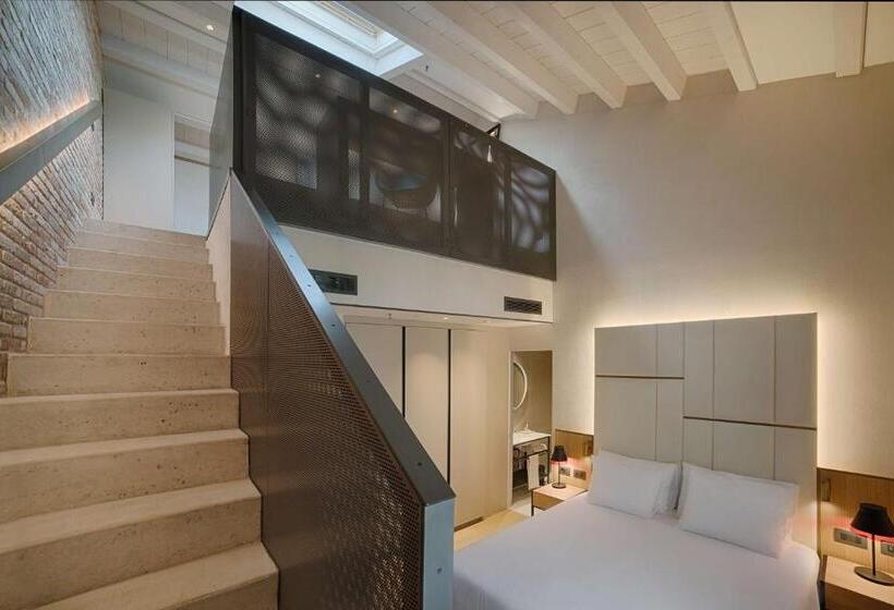 Полулюкс Дюплекс, NH Collection Murano Villa