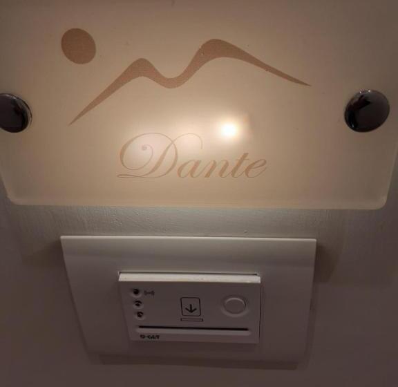 اتاق استاندارد با بالکن, Dante Relais