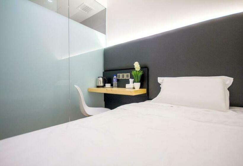 Номер Deluxe, Mode Inn Icon City