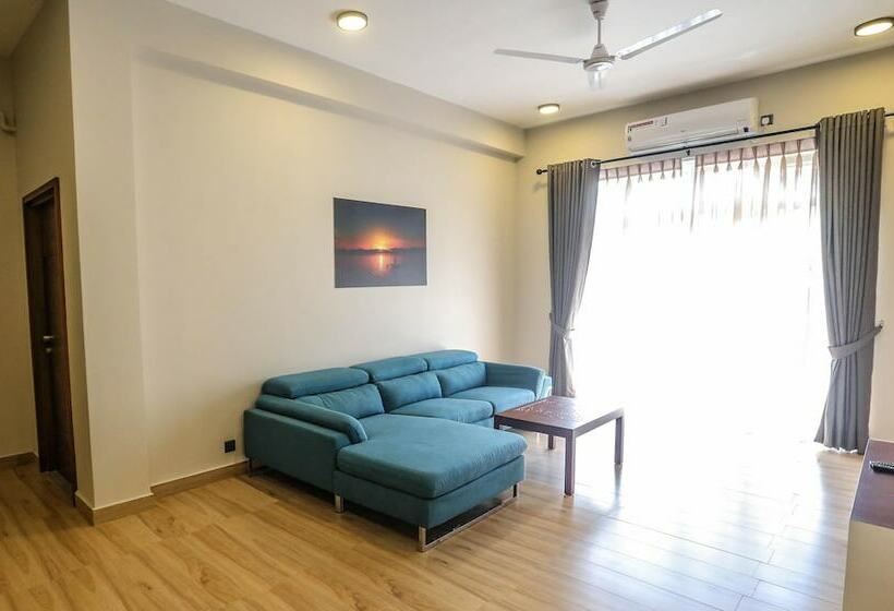 Апартаменты 3 Спальни, Pink Elephant Tourist Apartment