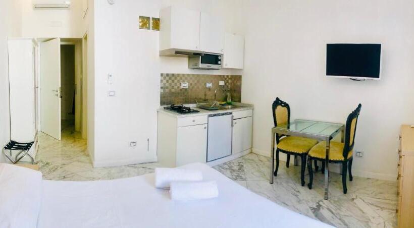 سوییت خانوادگی, Parisa Suite