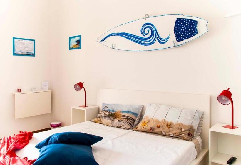 اتاق استاندارد با تراس و چشم‌انداز دریا, In Riva Al Mare B&b