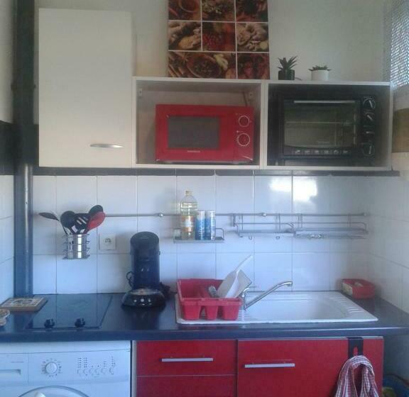 استودیوی استاندارد, Studio Des Iles