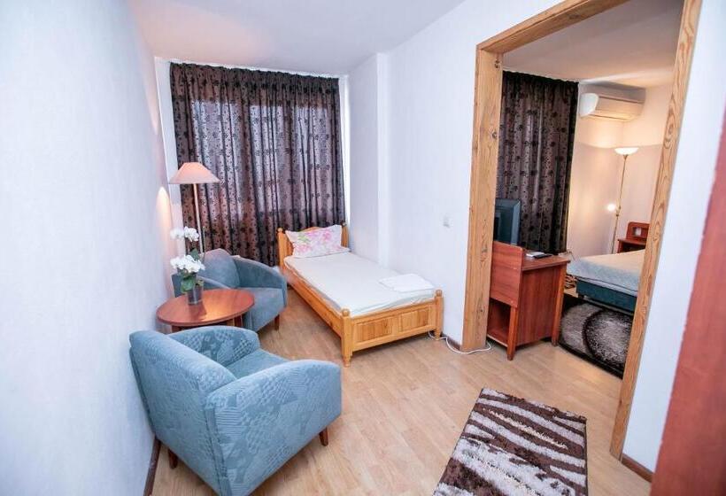 Люкс с Балконом, Family Hotel Ambrozia