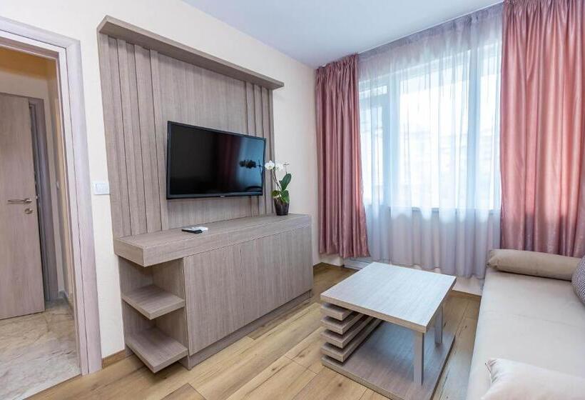 Номер Стандарт Трехместный, Family Hotel Ambrozia