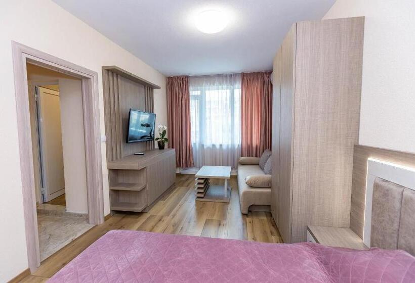 Номер Стандарт Трехместный, Family Hotel Ambrozia