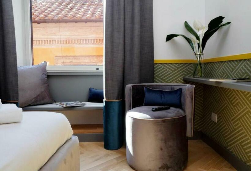اتاق لوکس, Roma Five Suites