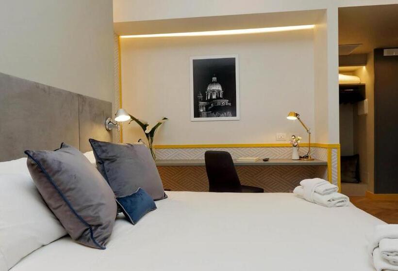 اتاق لوکس, Roma Five Suites