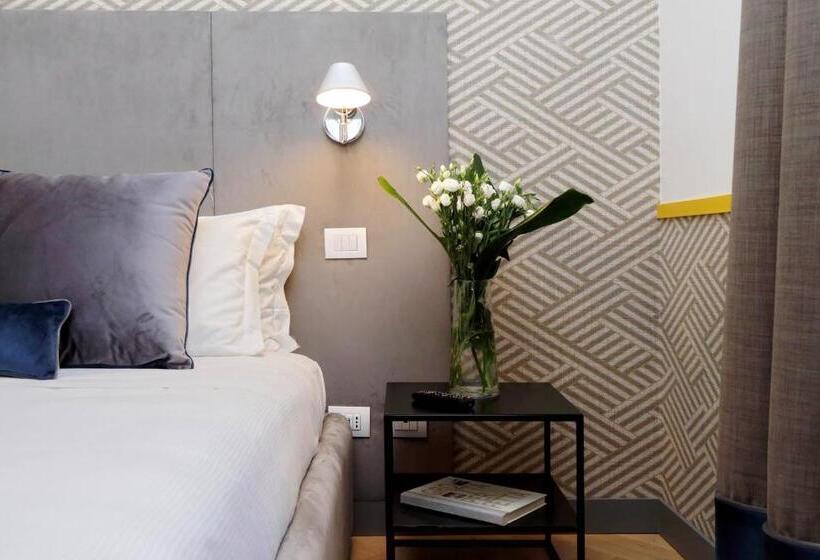 اتاق لوکس, Roma Five Suites